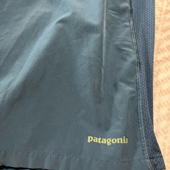 Patagonia XL Swimming Trunks - Picture 2 of 9